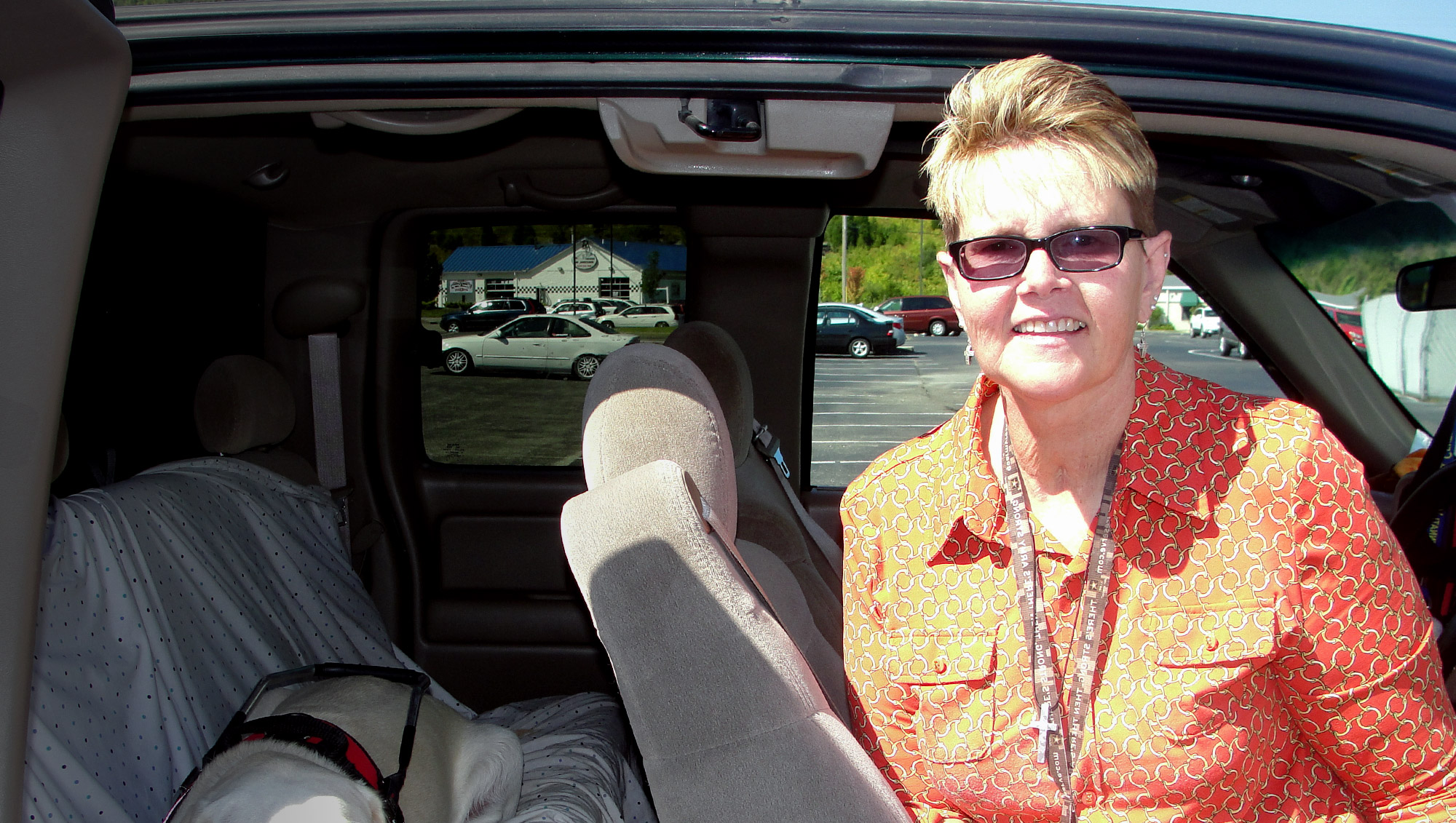 Lisa Wilson and her service dog, Beau